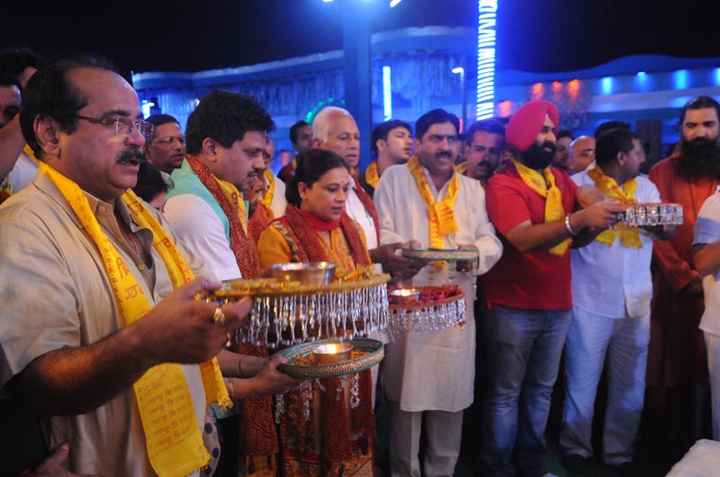 Bhajan Sandhya- Melodious Concert created ripples in Rajouri Garden, Delhi