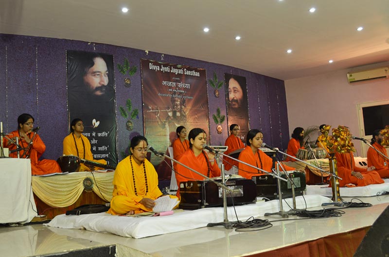 A Divine Music Concert @ Gurgaon created an Atmosphere of Eternal Bliss