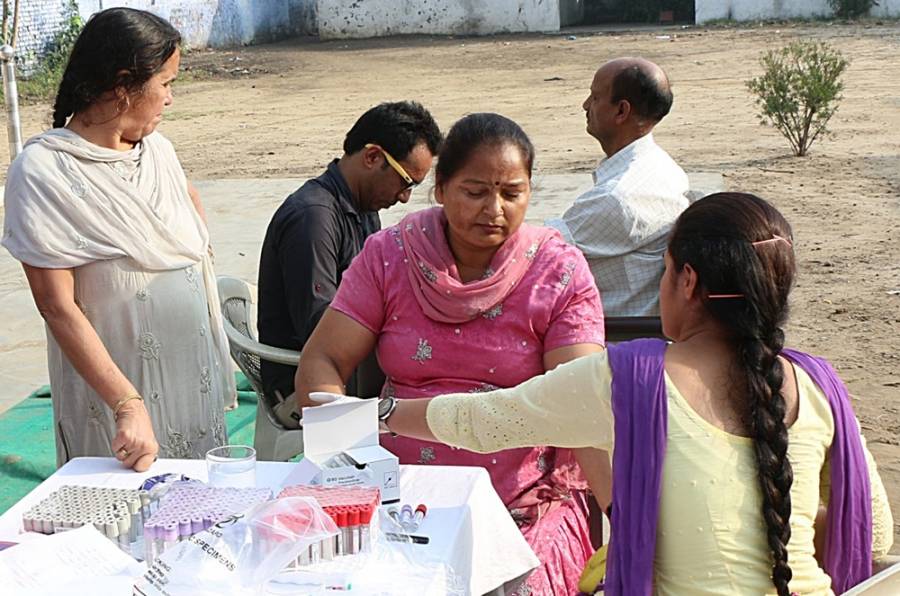DJJS Jalandhar holds free Blood Sugar screening camp  21st June 2015