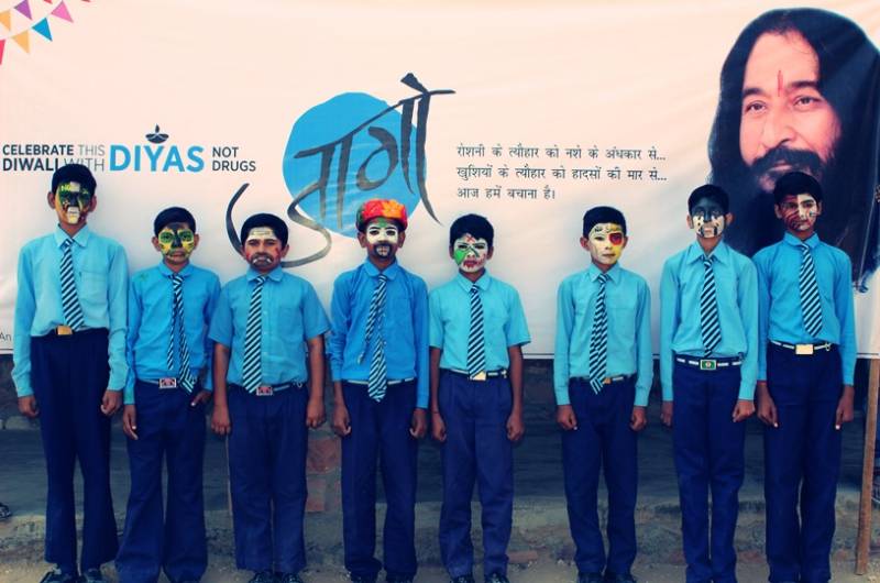 Baatcheet | Children crack the stereotypical image of being 'victims' to 'motivators' against the issue of abuse of drugs on Diwali