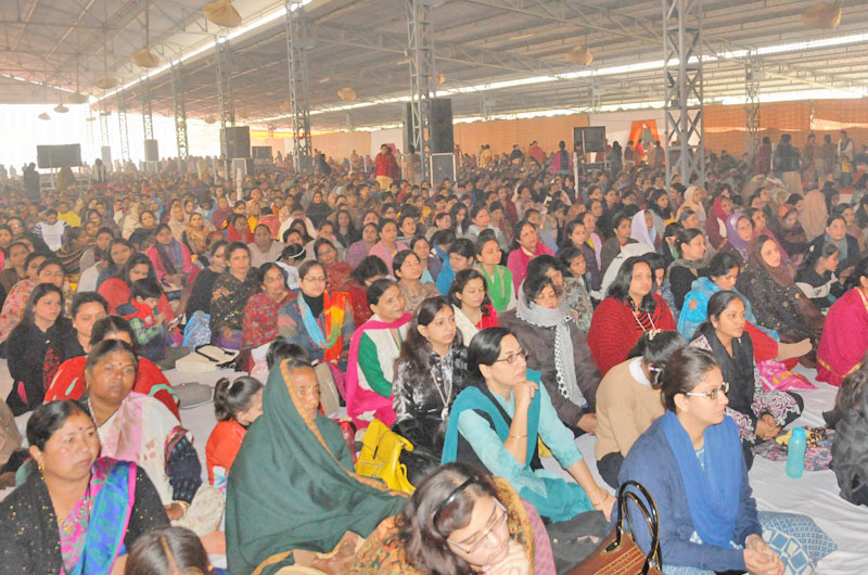 Empathy and Selflessness Resonate in Divya Dham Ashram's December Congregation