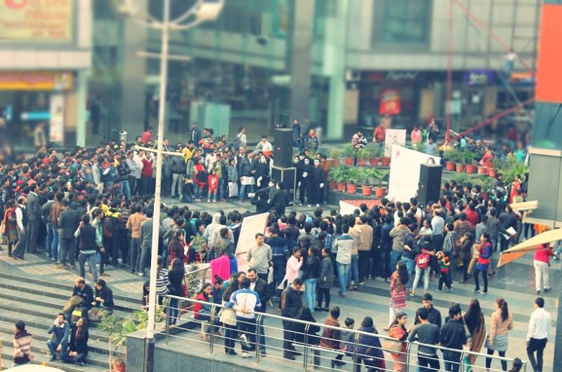 Youthfulness showered at V3S Mall, East Delhi on NATIONAL YOUTH DAY 2016