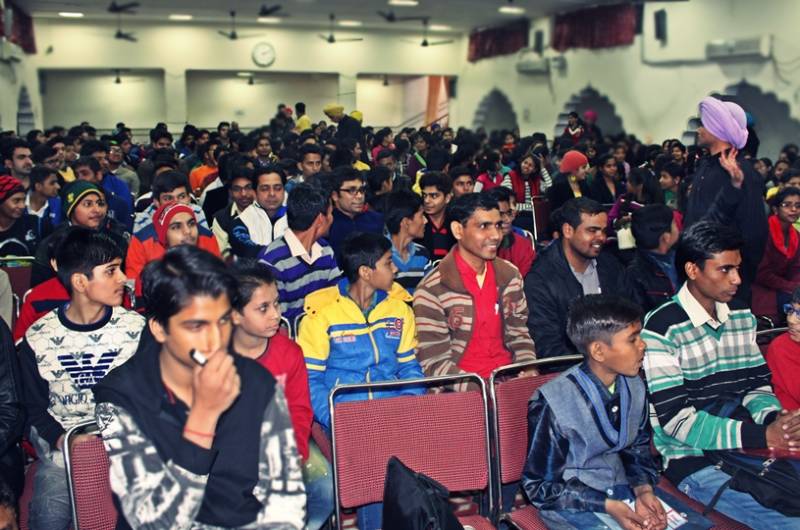 'Balanced body, mind & soul is what Youth is' – Sw. Vivekananda | National Youth Day '16 celebrated at karkardooma, Delhi