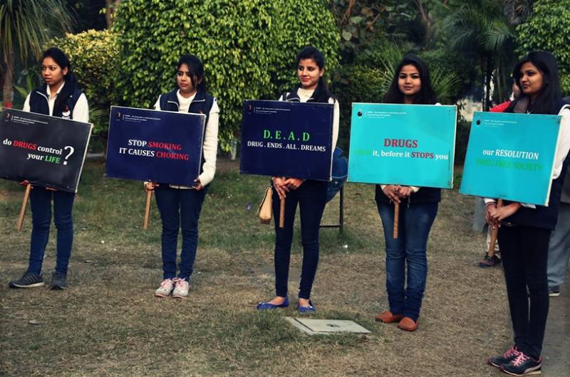 Volunteers performed against drug abuse at Pratap Bagh, Jalandhar under Unmoolan Campaign