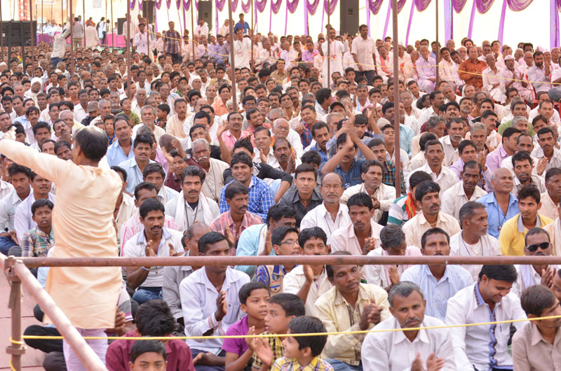 Shrimad Bhagwat Katha: Nurturing True Spirituality within Divine Hearts of Gondia, Maharashtra