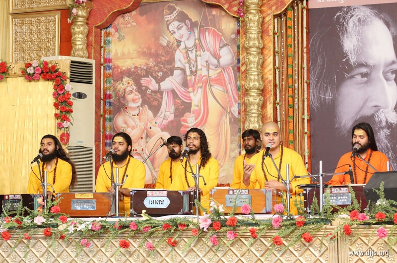 Shri Ram Katha Paving the Inner Path for Outer Transformation at Lucknow, Uttar Pradesh