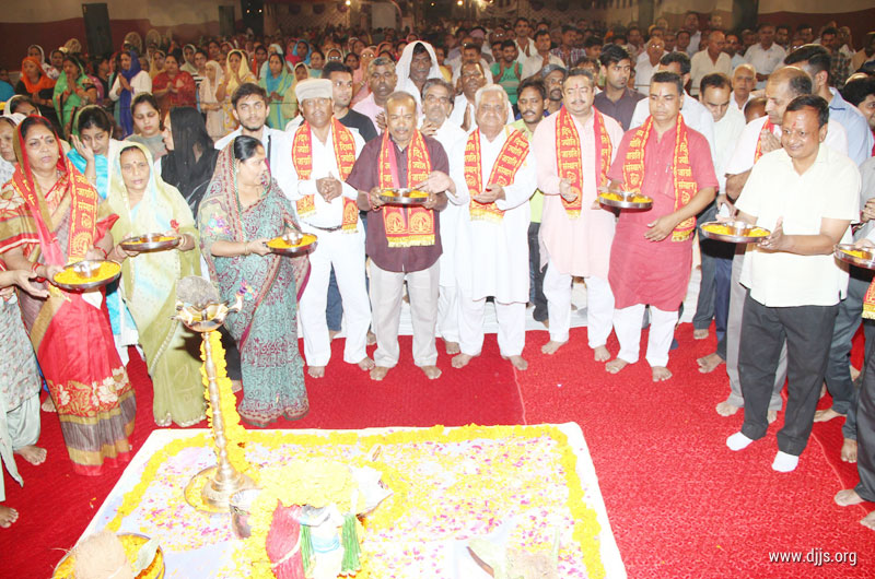 Guiding the Devotees towards Lord's Light: Shri Krishna Katha, Haryana
