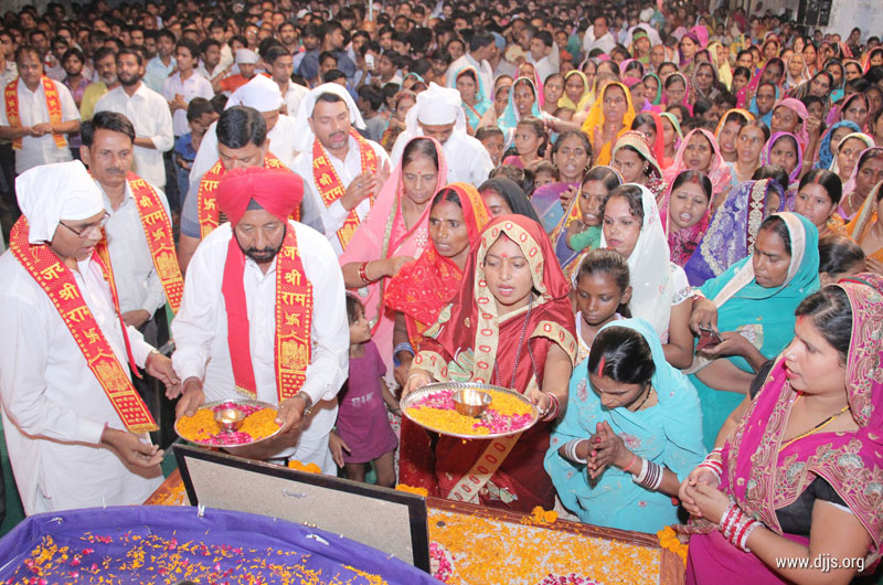 Shri Ram Katha Paves the Path to Establish Global Peace through Self- Awakening in Ludhiana, Punjab