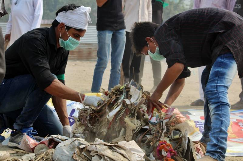 DJJS Nature Conservators undertook 'Swacchata Abhiyan' at Ram Leela Maidan, Indirapuram Ghaziabad