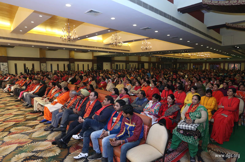 'Divya Guru' Devotional Concert at Hoshiarpur, Punjab Enlightened the Hearts of People with Bhakti
