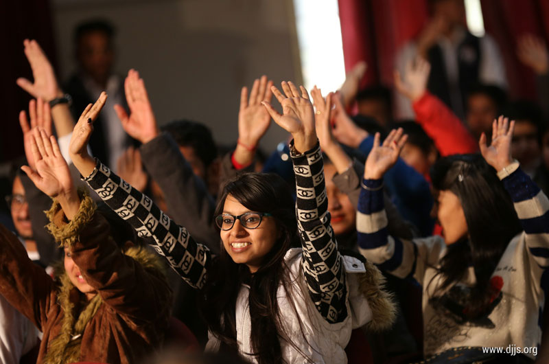DJJS Plugged in the Youth of Apeejay Institute, Jalandhar Spiritually and Inspired them to Awaken the Nation's Esteem