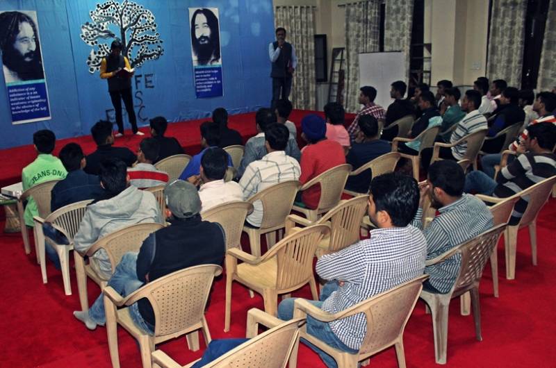 Youth-oriented Workshop Organised at Karkardooma and Vishnu Garden, New Delhi reinstates the lost Glorious Optimism amongst the youths
