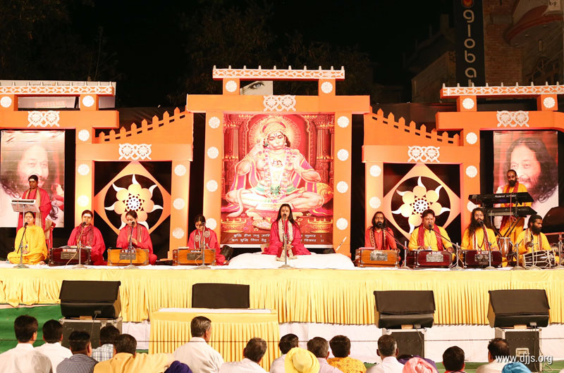 Strength of Devotion: Bhajan Sandhya on Shri Hanuman Jayanti at Faridkot, Punjab