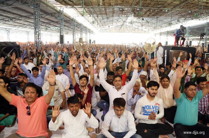 Monthly Spiritual Congregation Ignites the  Divine Fire for the Mission of World Peace at Divya Dham Ashram, New Delhi