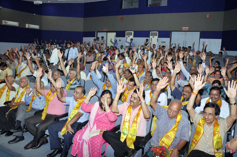 Gems of Spirituality Distributed  within  the Masses of Patiala, Punjab on the Eve of 'Agrasen Jayanti'