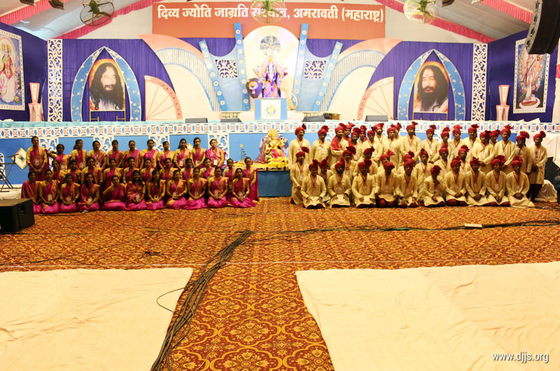 Need for Brahm Gyan Highlighted through Shrimad Devi Bhagwat Katha at Amravati, Maharashtra