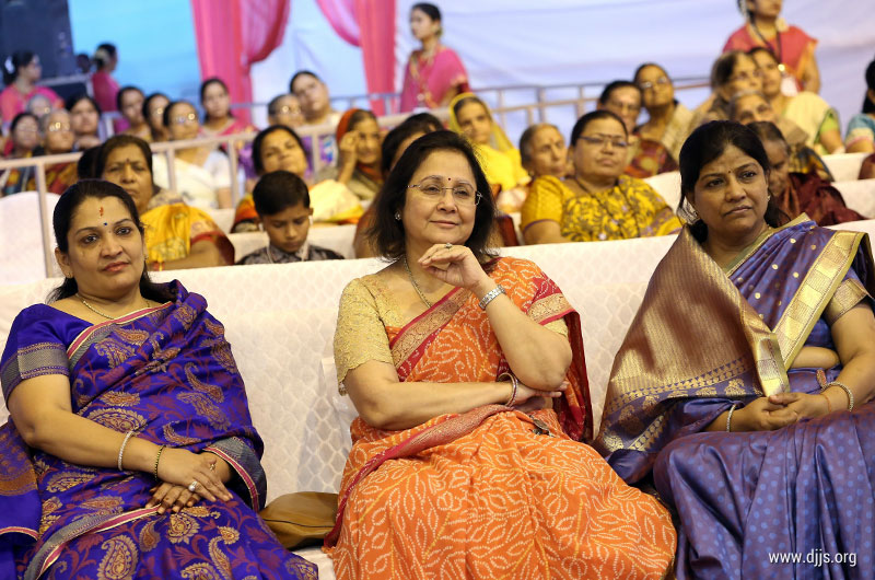 Need for Brahm Gyan Highlighted through Shrimad Devi Bhagwat Katha at Amravati, Maharashtra