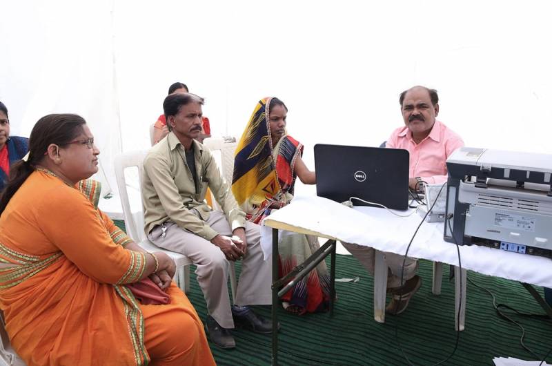 Plethora of patients flocked in during 'निःशुल्क आयुर्वेदिक स्वास्थ्य एवं चिकित्सा शिविर' held in Mandideep, Madhya Pradesh