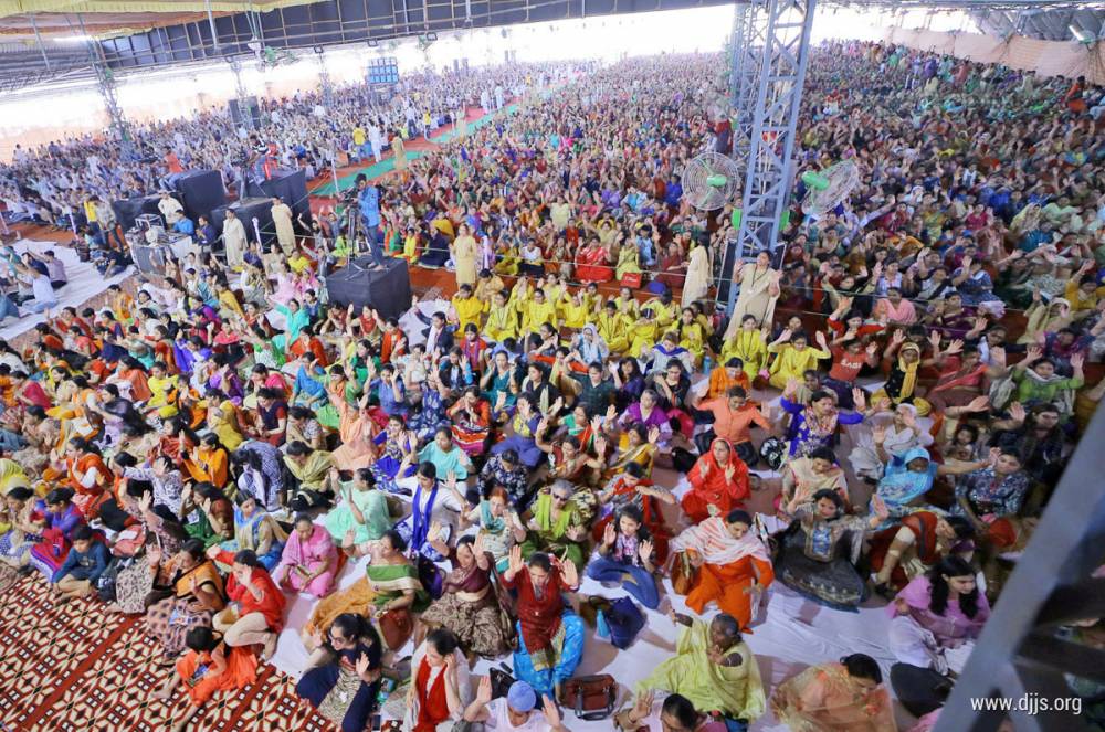 Monthly Spiritual Congregation to Boost Inner Spiritual Spirit of Disciples in Divya Dham Ashram, New Delhi