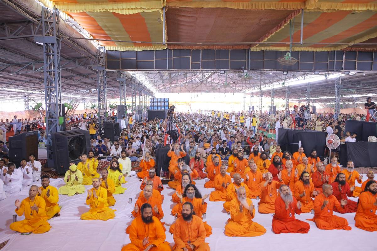 The Pious Love of Guru Drenched Each Soul with the Nectar of Bhakti at Monthly Spiritual Congregation in Delhi