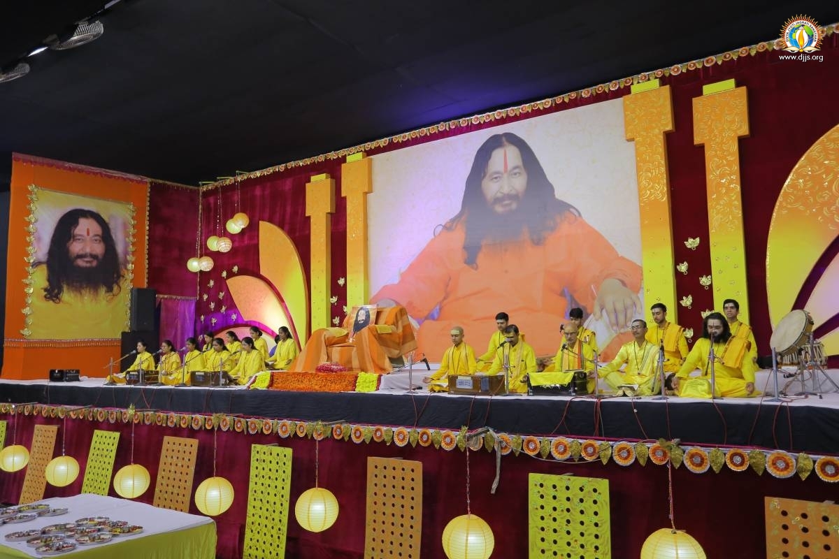 Monthly Spiritual Congregation Unveiled the Supreme Divine Vision at Divya Dham Ashram, Delhi