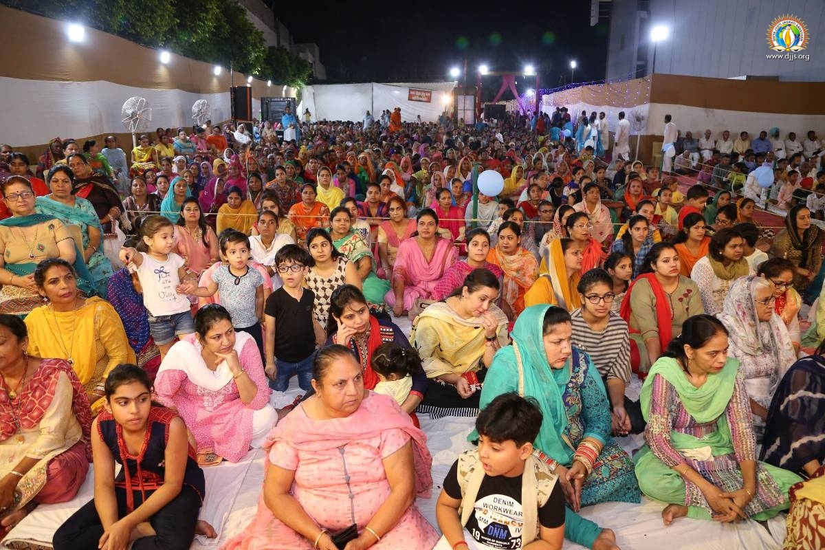 DJJS Organised Shri Ram Katha, Sprinkled Hues of Divinity and Spirituality onto Devotees of Fazilka, Punjab