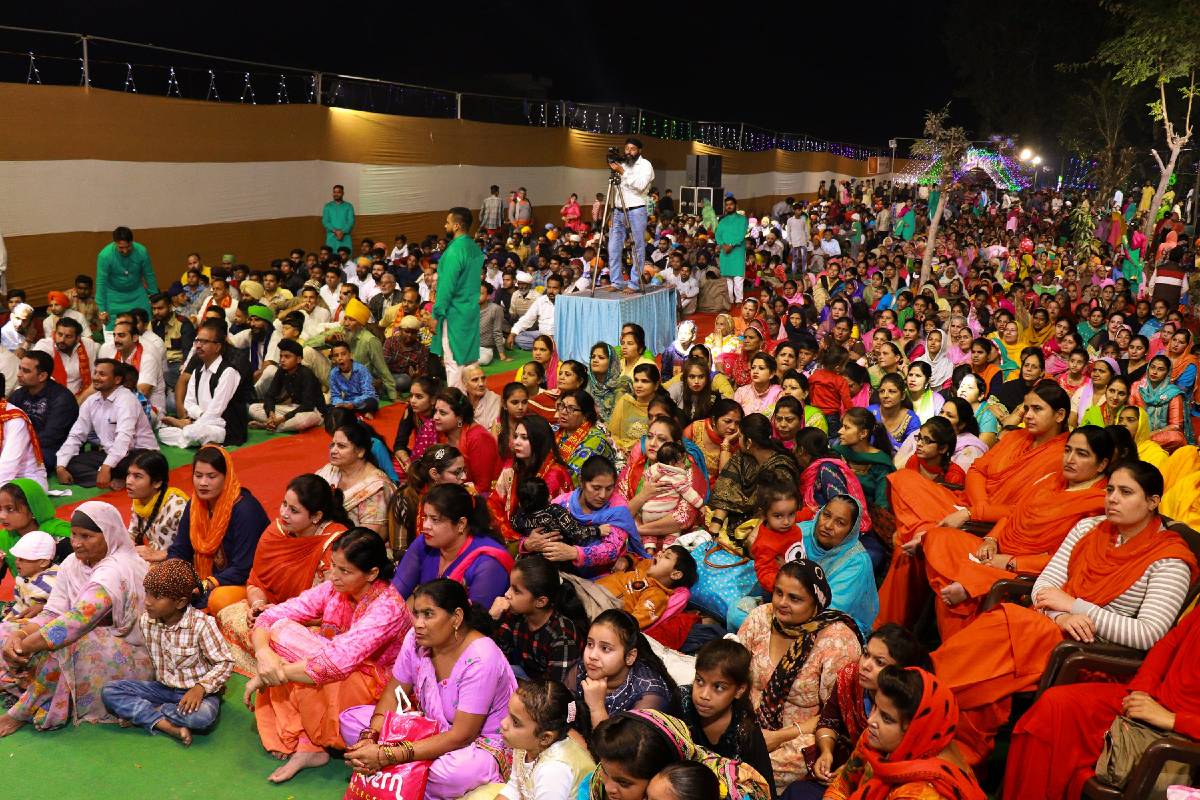 Maa Bhagwati Jagran at Tangra, Punjab Connected Individuals with Inner-self