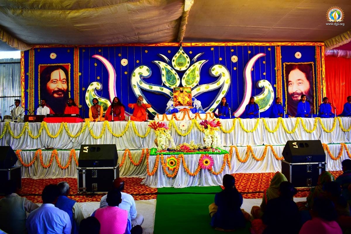 Monthly Spiritual Congregation Necessitate Meditation to Deal with Conflicts at Gorakhpur, Uttar Pradesh