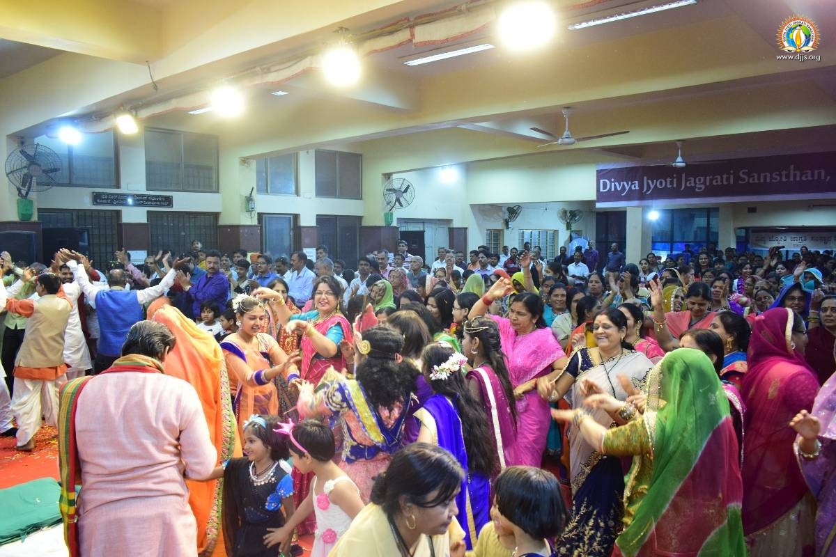 Shrimad Bhagwat Katha Soaked the Masses in Divinity at Bengaluru, Karnataka