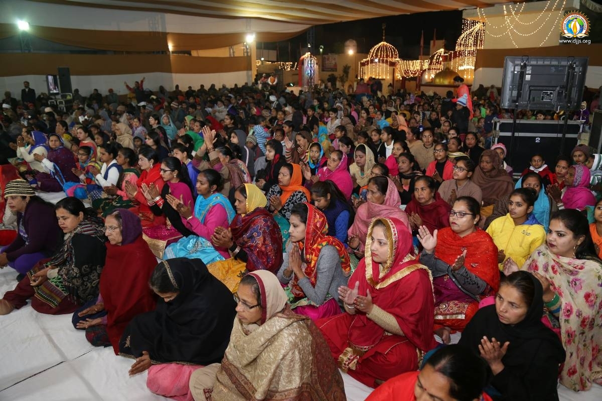 Shri Ram Katha Infuses Strong Determination Enabling Inner Transformation in Nakodar, Punjab