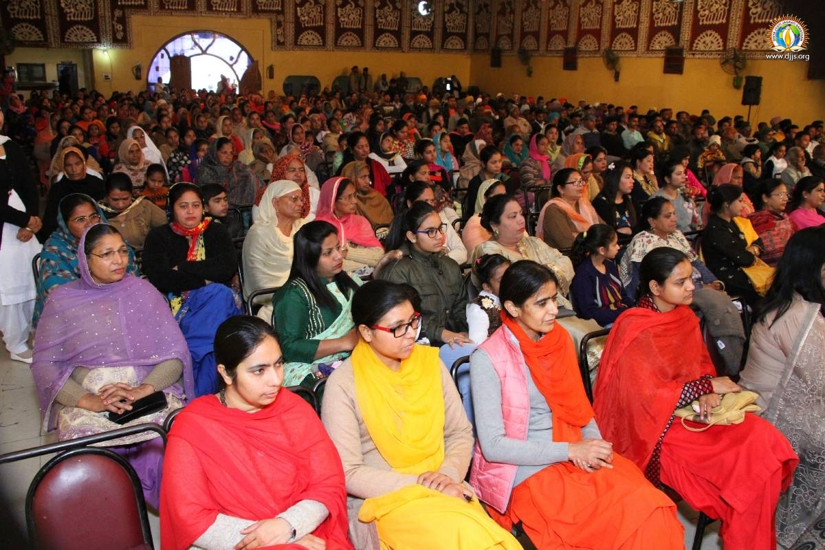 'Maa Tujhe Salam' Event Invigorated Spiritual Democracy in the Masses of SBS Nagar, Punjab