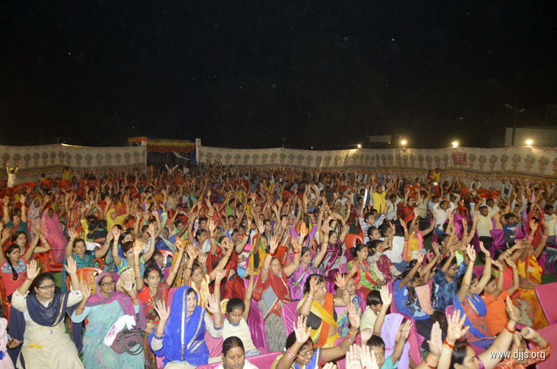 DJJS Ushering the Eternal Sound in the Lives of People during Bhajan Sandhya at Gonda, UP