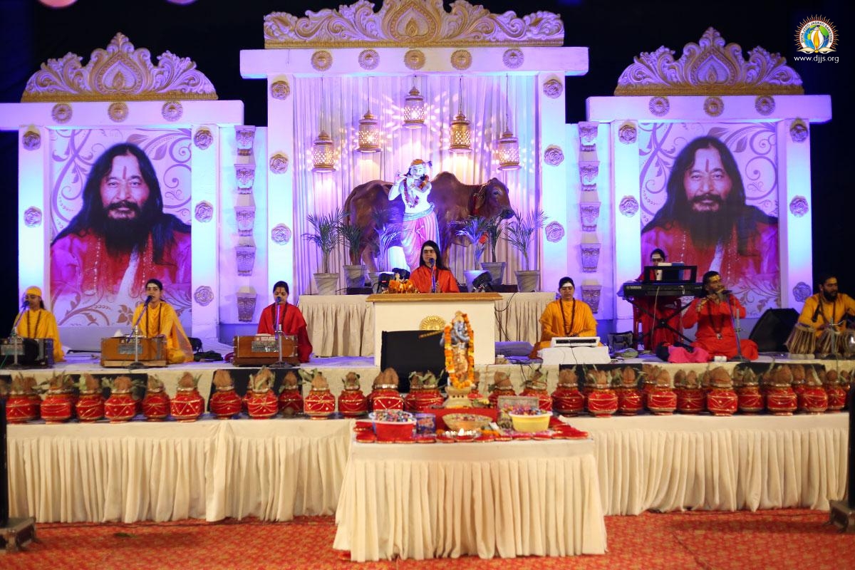 Shri Krishna Katha Elucidated the Divine Sermons of Lord Krishna at Giddarbaha, Punjab