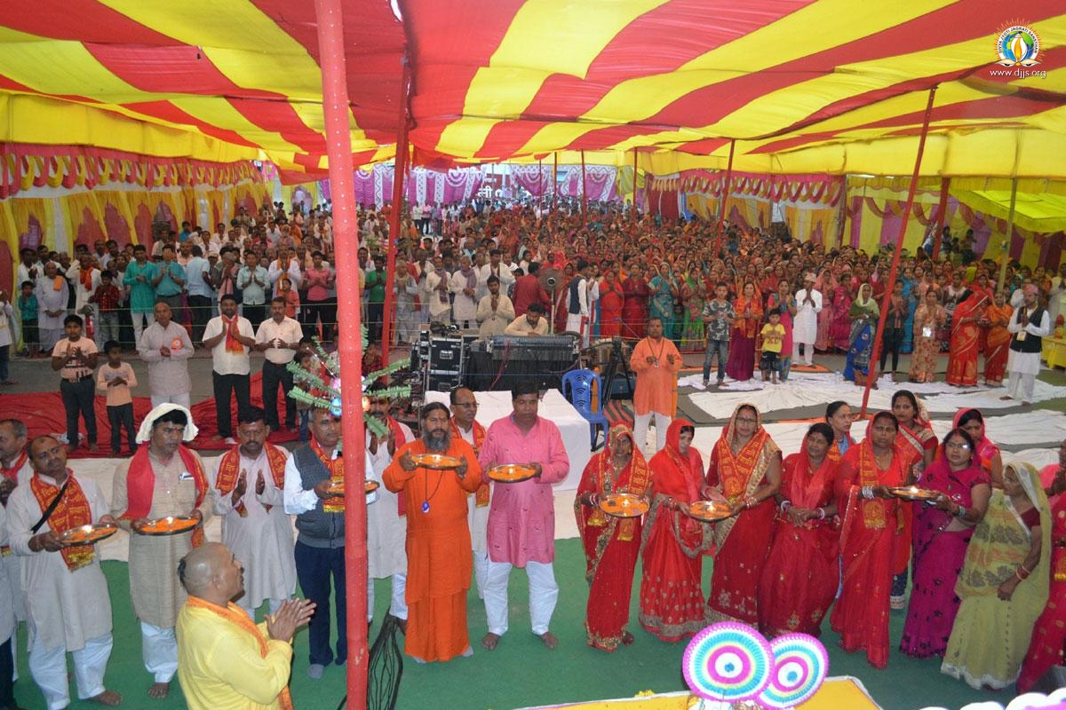 Shri Ram Katha Reinforced the Need to Re-Establish 'Ram Rajya' at Siraha, Nepal