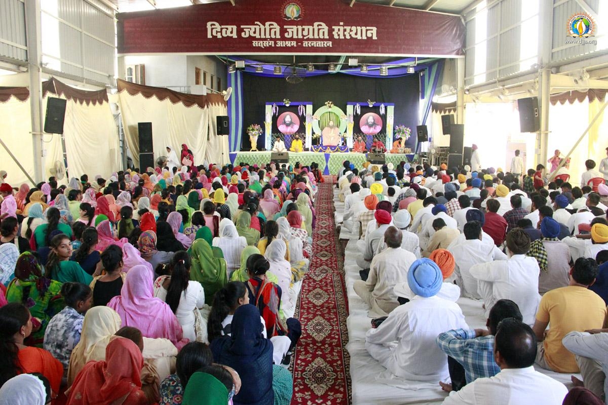 Monthly Spiritual Congregation Stressed on the Need of “Sumiran” Food for the Soul