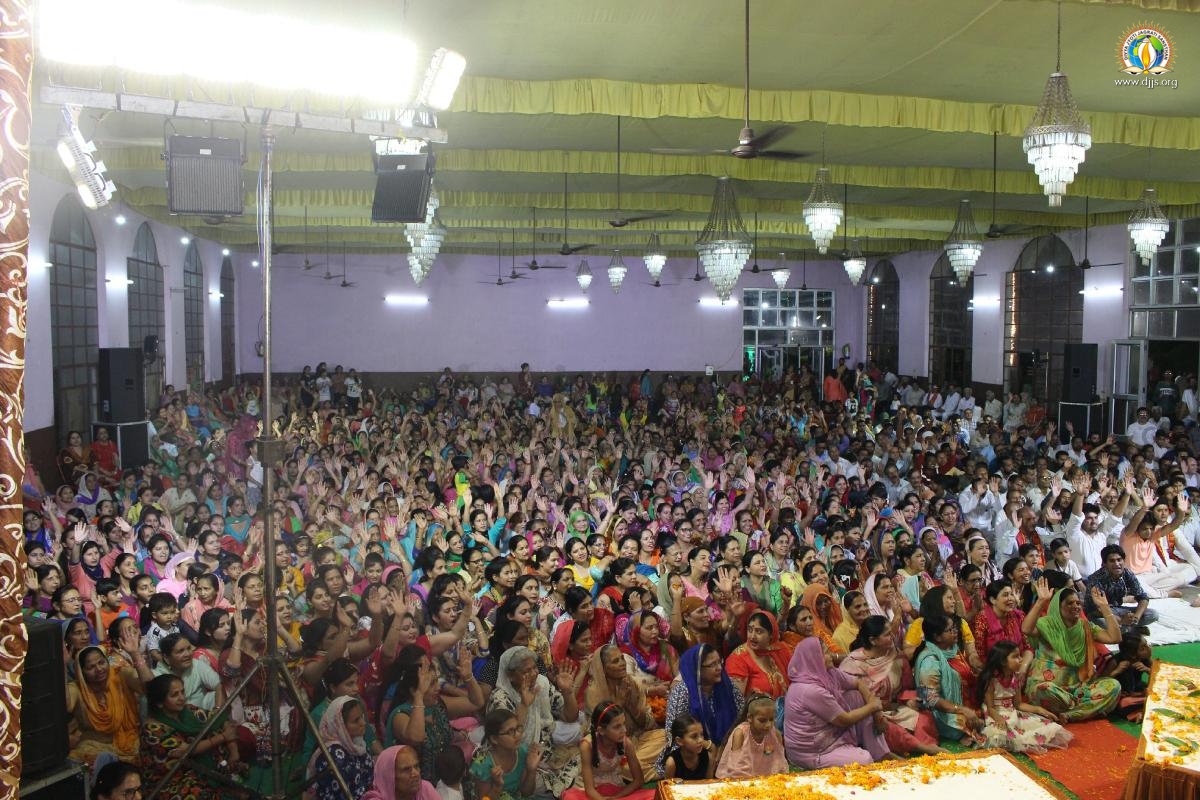 Shri Krishna Katha Decoded the Divine Message of Dharma for the People of Sujanpur, Punjab