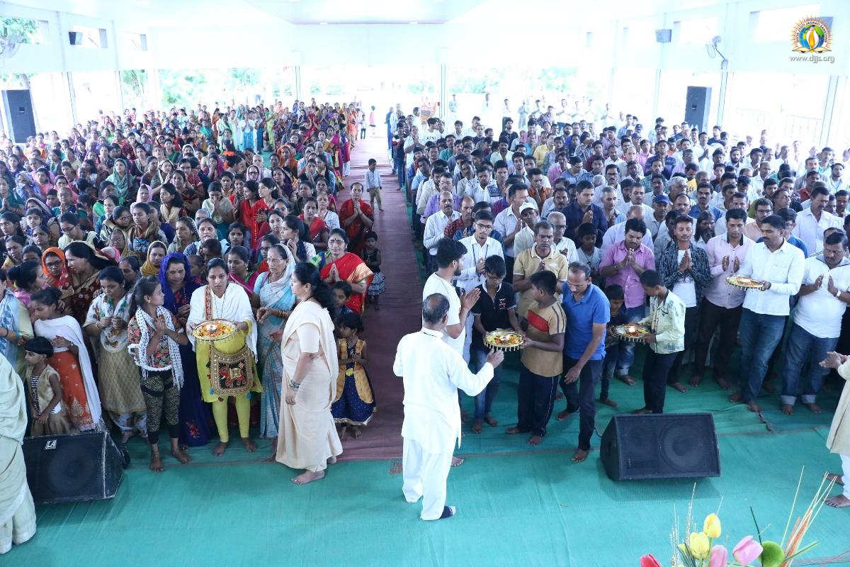 Monthly Spiritual Congregation Reiterated Power of Faith on Guru at Pune, Maharashtra 