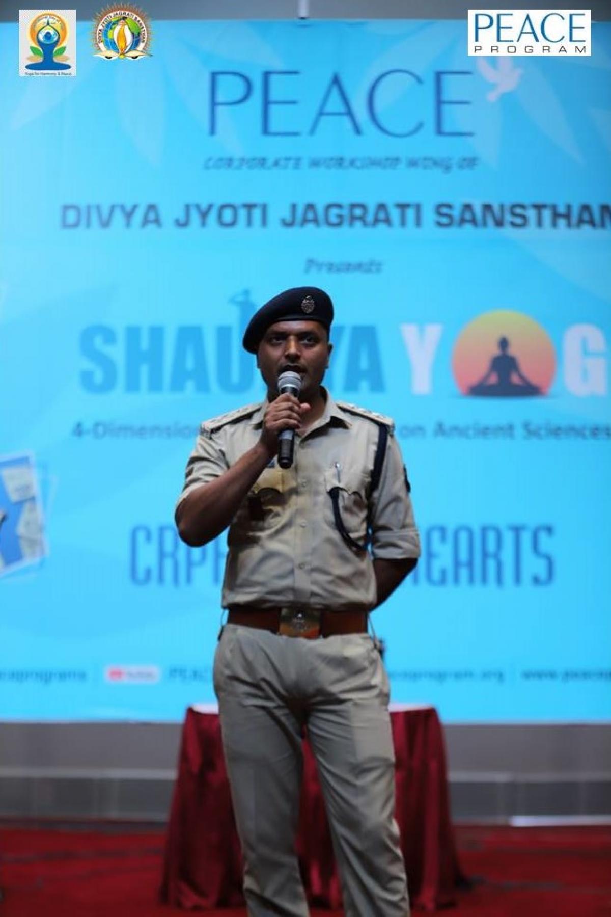 'Stretch to De-stress', formula decoded at PEACE Shaurya Yog for CRPF Troopers | #YogaDay2019 