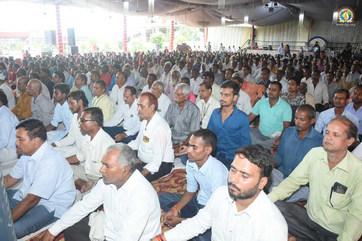 Monthly Spiritual Congregation Reiterated Brahm Gyan as the Spiritual Knowledge at Gorakhpur, U.P.