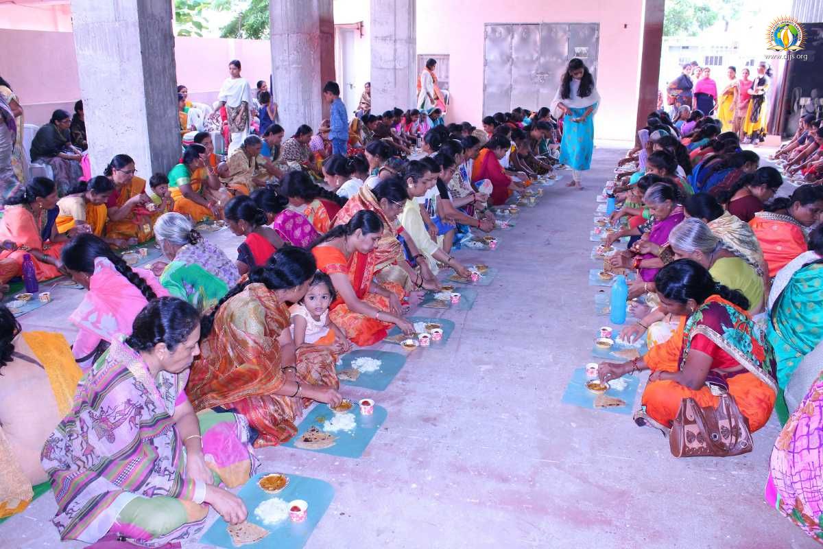 A Spellbound Spiritual Congregation at Amravati, Maharashtra Accentuated Need of Guru