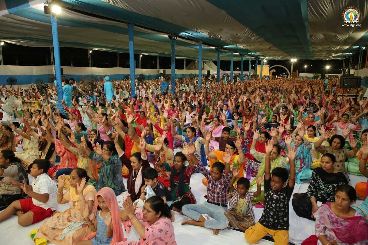 Devotees at Sri Muktsar Sahib, Punjab Embarked on a Spiritual Journey During Shrimad Bhagwat Katha