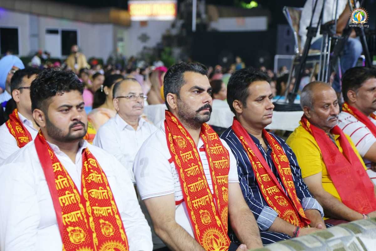 Devotional Concert ‘Sampoorna Kranti’ Propounded Inner Revolution at Tarn Taran, Punjab