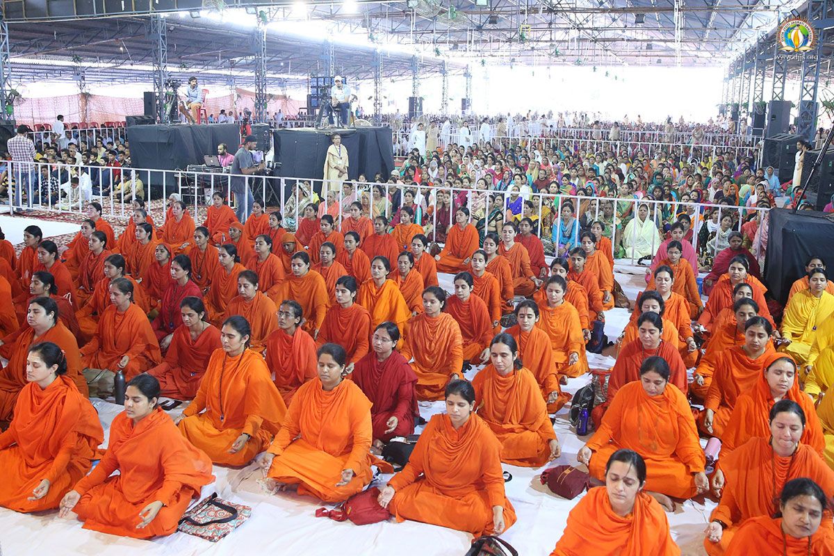 Monthly Spiritual Congregation Emphasized Meditation as Foremost Duty at Divya Dham Ashram, Delhi