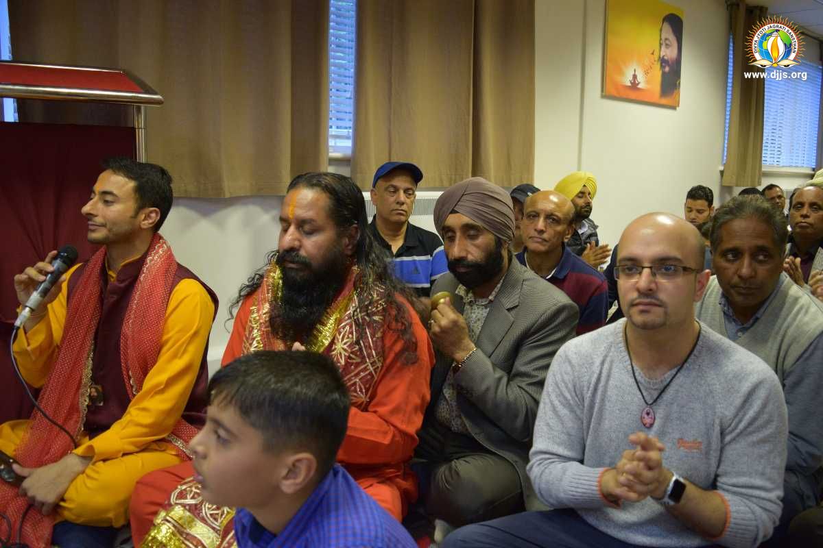 Mata Ki Chowki organized by DJJS Diffused the Elixir of Divine Energy at Hayes, London