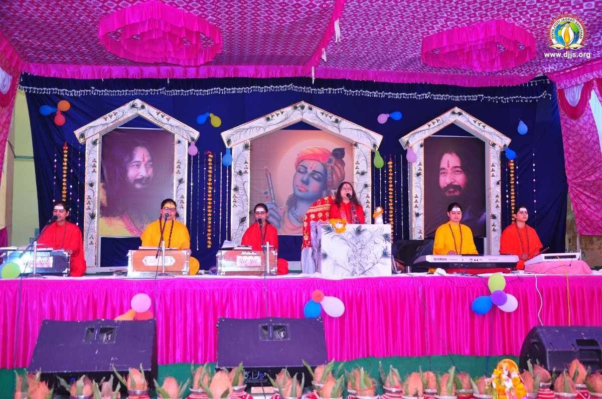 Shrimad Bhagwat Katha Advocated Liberation of Soul to Attain Spirituality at Solan, Himachal Pradesh