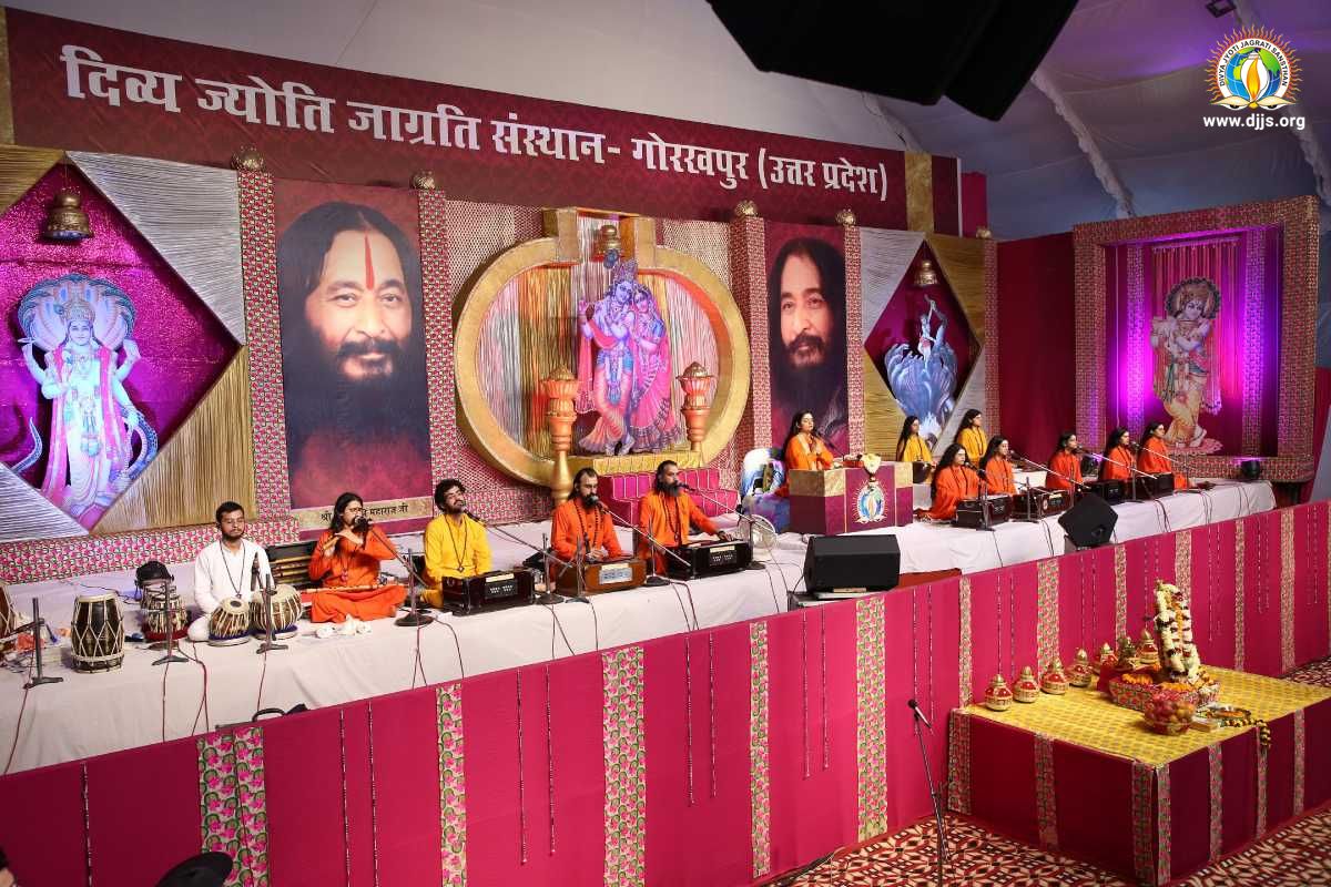 Shrimad Bhagwat Katha Propounded the Essence of Inner Peace at Gorakhpur, Uttar Pradesh