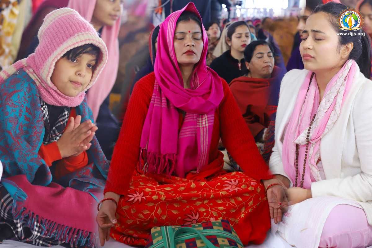 Brahm Gyan Based Meditation Reiterated at Monthly Spiritual Congregation, Divya Dham Ashram, Delhi