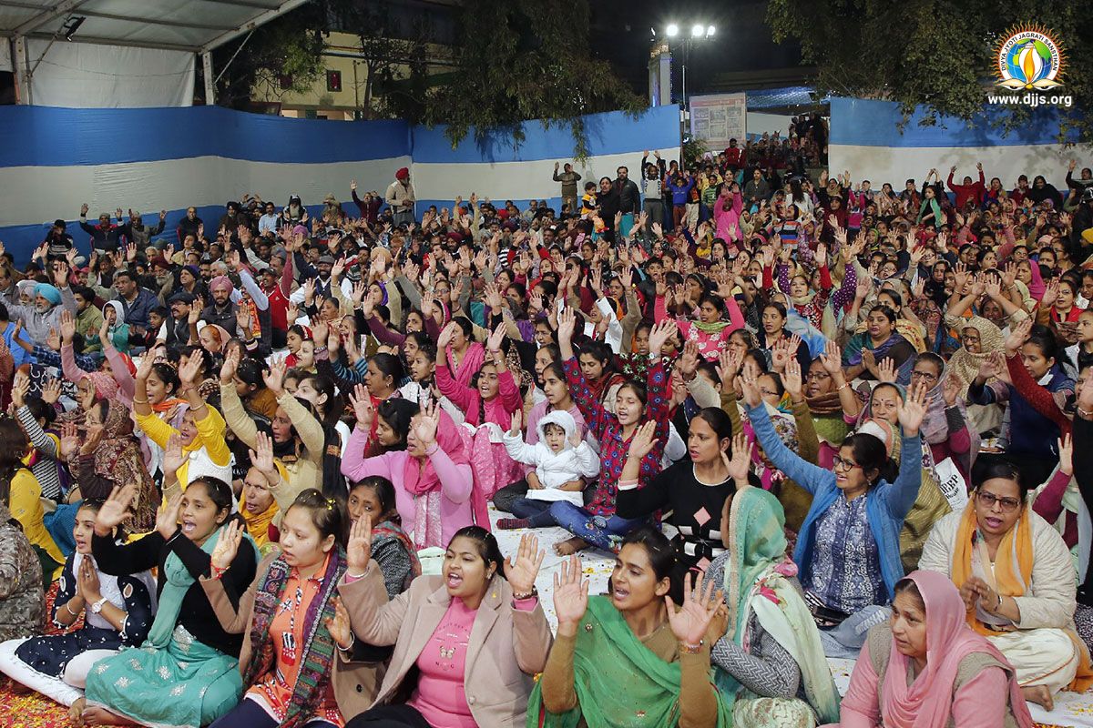 Krishna Katha Urged Masses to Realize Real Knowledge within at Faridkot, Punjab