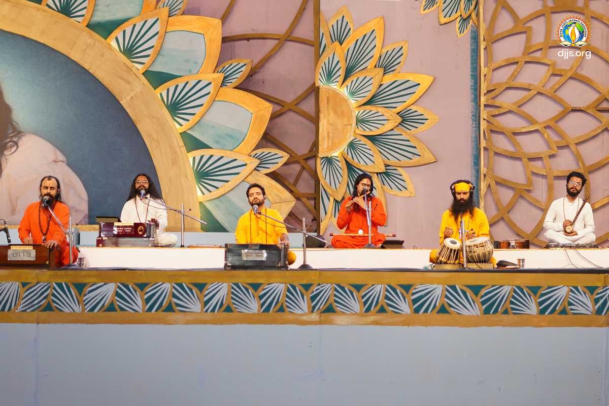 Monthly Spiritual Congregation at Divya Dham Ashram, Delhi Cultivated the Seeds of Positivity & Devotion amongst the Devotees 