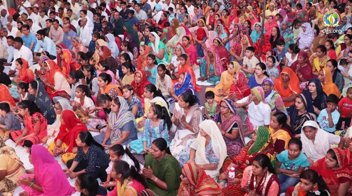 Shri Ram Katha Inspired Masses to Follow the Path of Devotion in Sri Ganganagar, Rajasthan